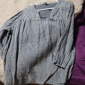 Blue and white striped mid sleeve shirt